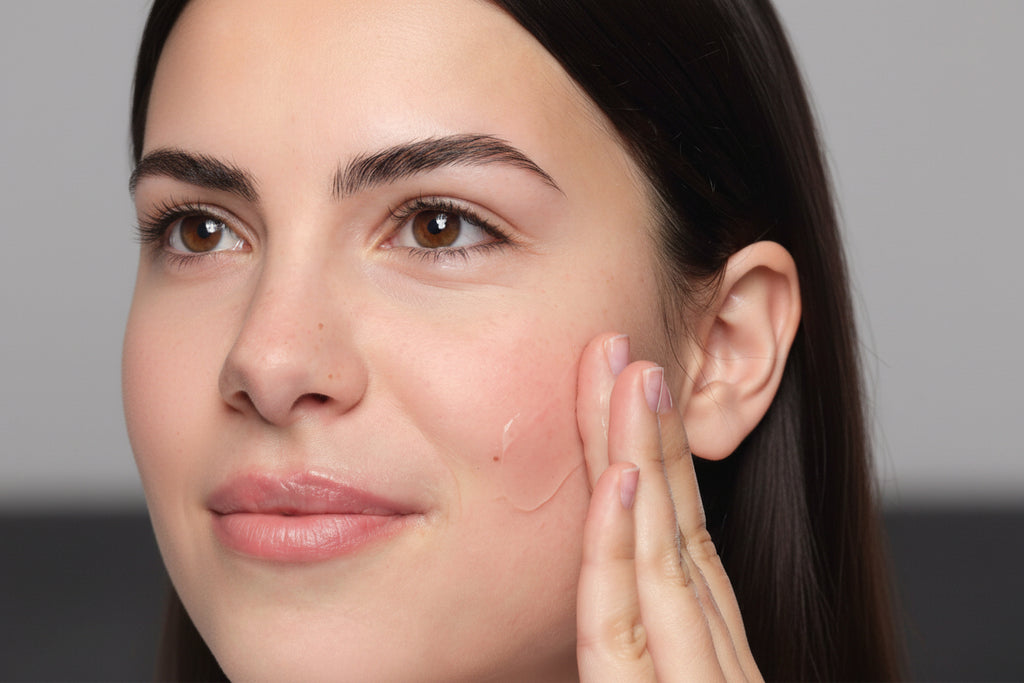 Crema hidratante , Fórmula rica para una piel seca, que aumenta la hidratación un 68% tras un solo uso